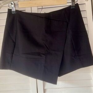 Express Black Women's Skort